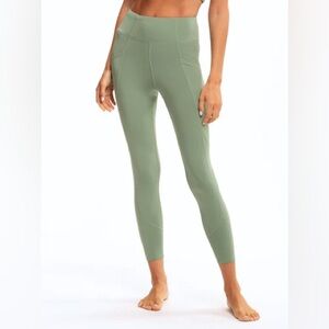 NWT all in motion Xs leggings